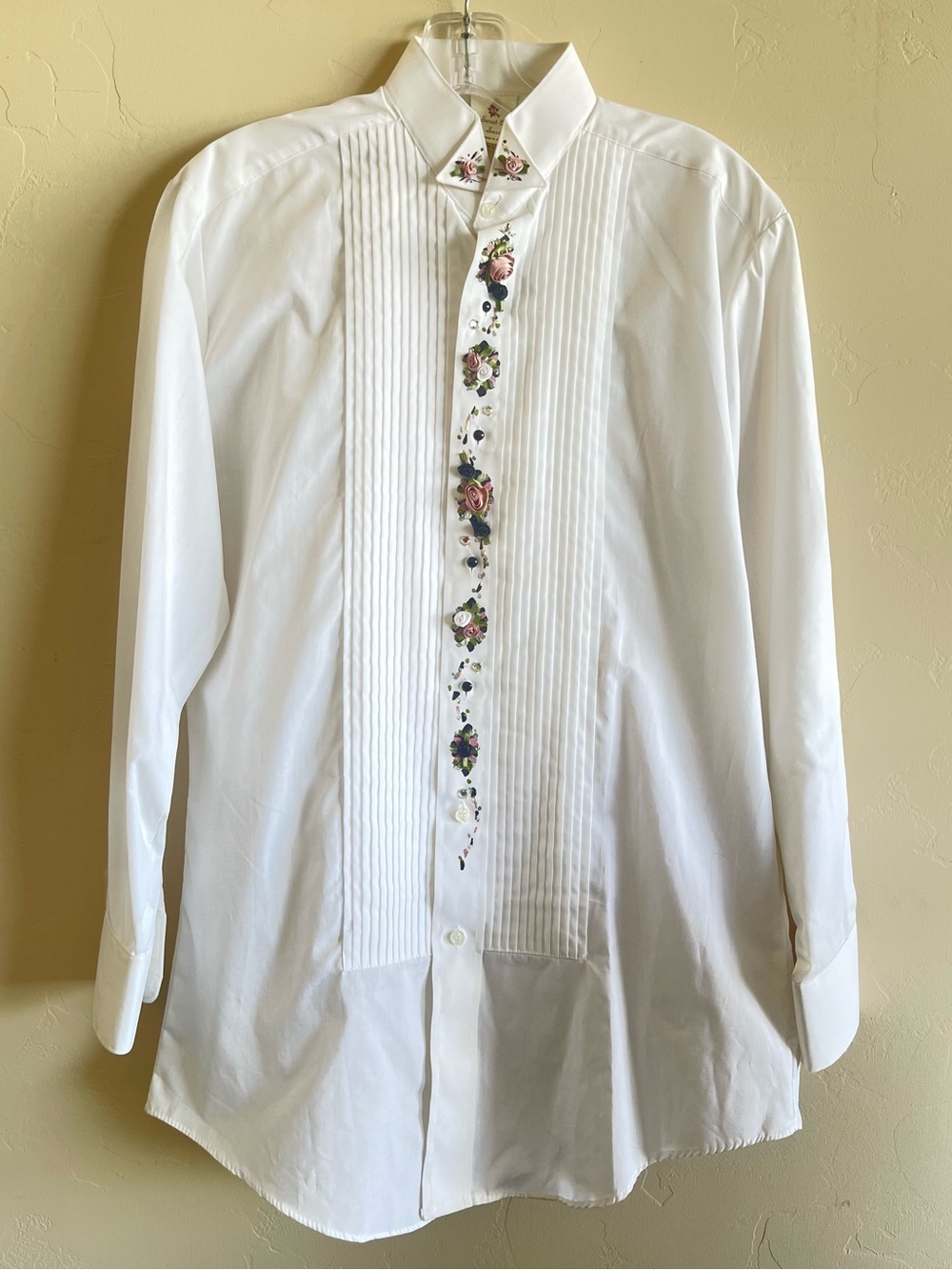 Made in USA Vintage 80s Tuxedo Shirt White Pleated Bib & Floral Accents